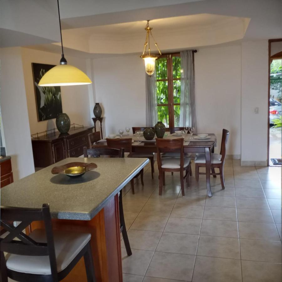 Altos De Fontana Hotell Managua Exteriör bild