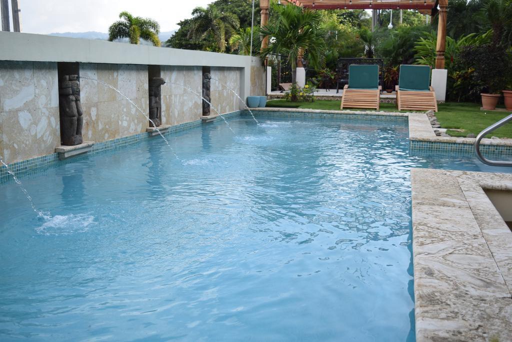 Altos De Fontana Hotell Managua Exteriör bild