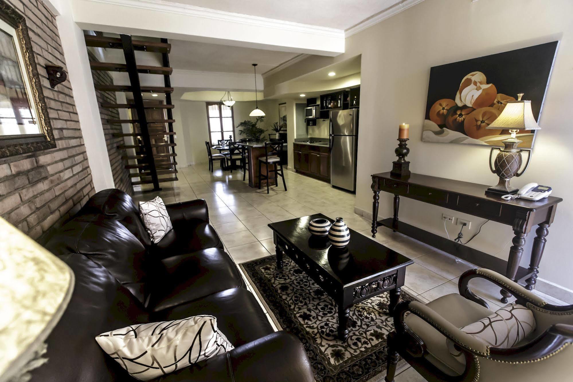Altos De Fontana Hotell Managua Exteriör bild